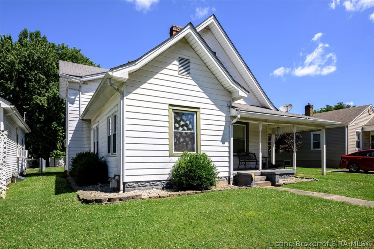 Listing Image 3