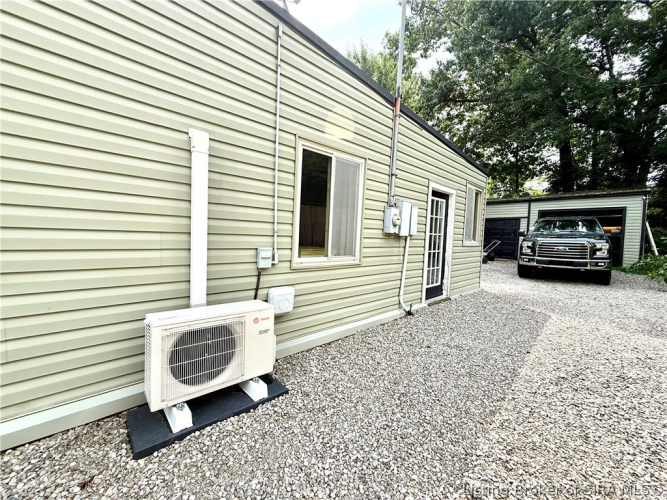 Listing Image 28