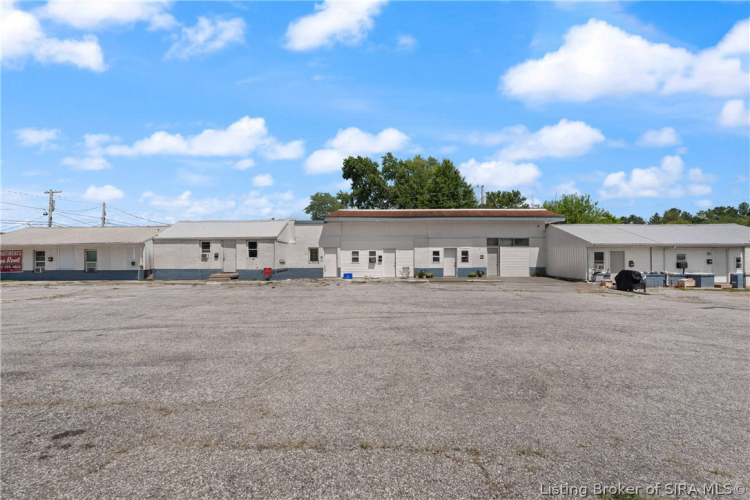 Listing Image 6