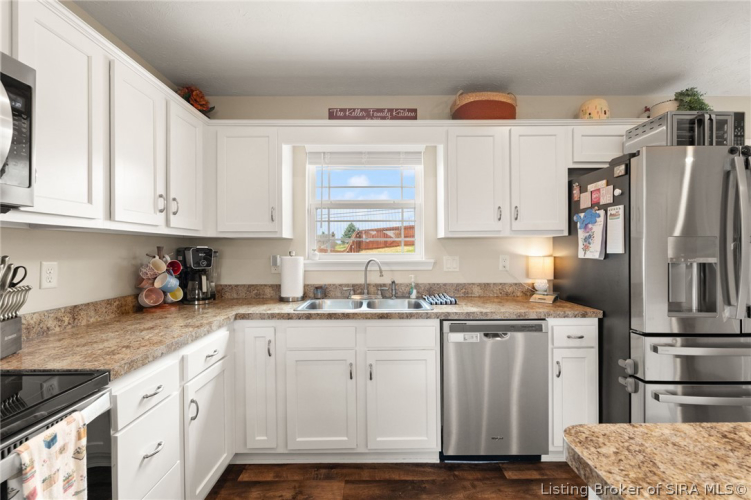 Listing Image 15