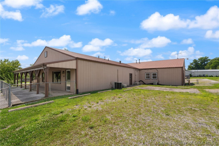 Listing Image 23
