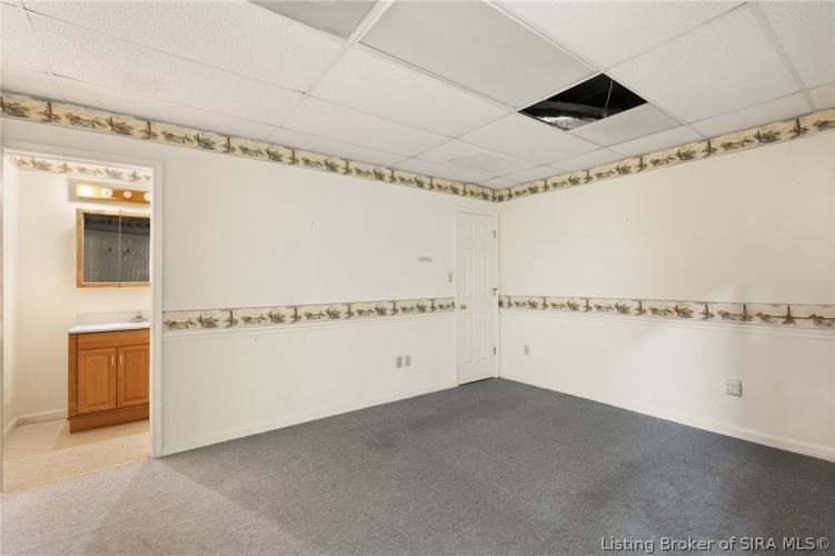 Listing Image 37