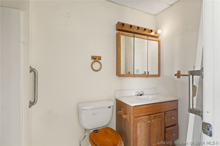 Listing Image 46