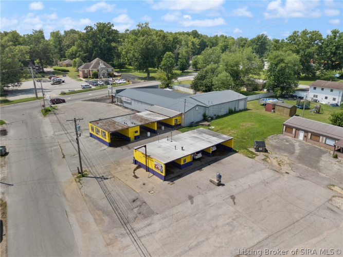 Listing Image 8