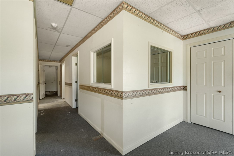 Listing Image 71
