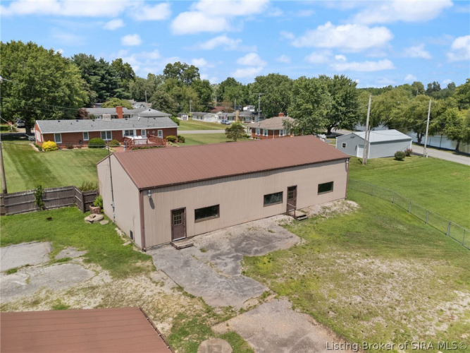 Listing Image 79