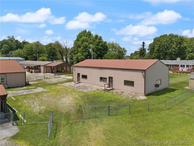 Listing Image 80