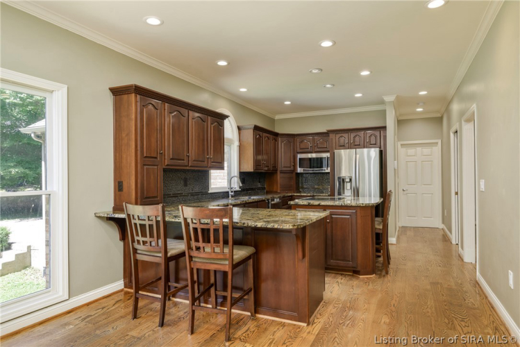 Listing Image 16