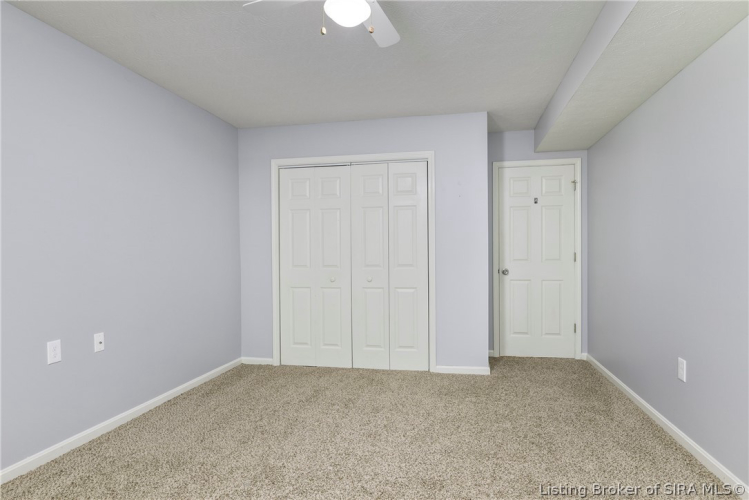 Listing Image 38