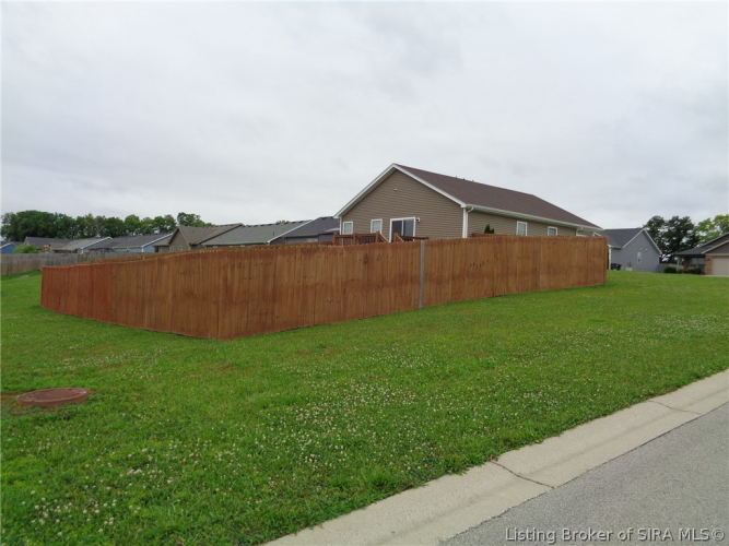 Listing Image 11