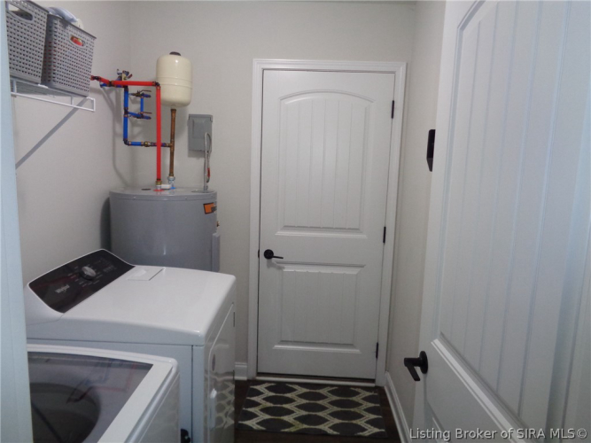 Listing Image 44