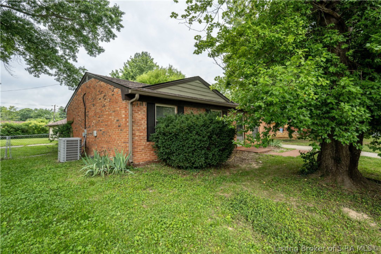 Listing Image 23