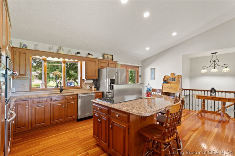 Listing Image 13