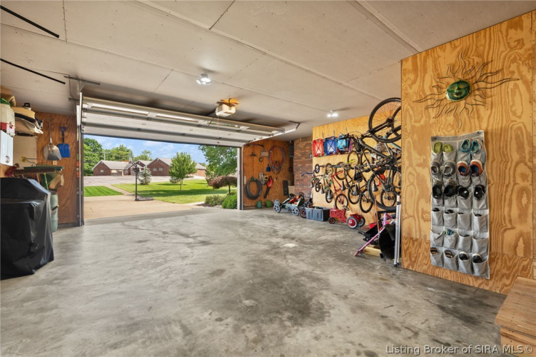 Listing Image 54