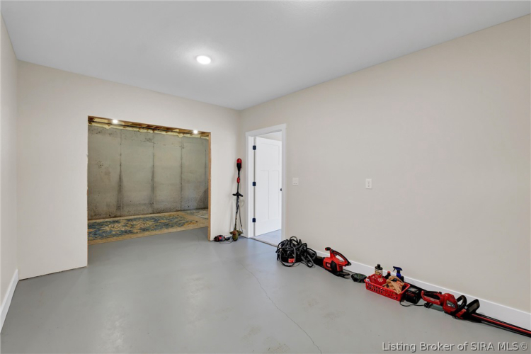 Listing Image 48