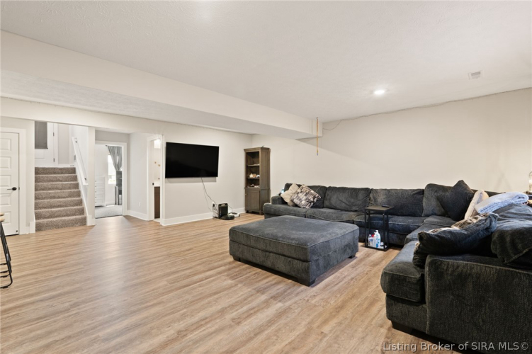 Listing Image 35