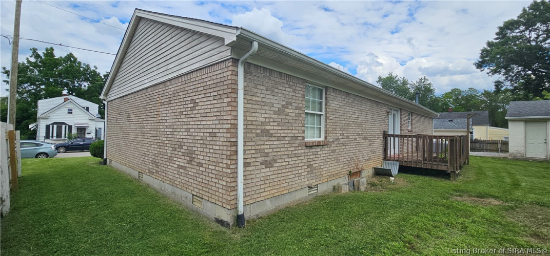 Listing Image 11