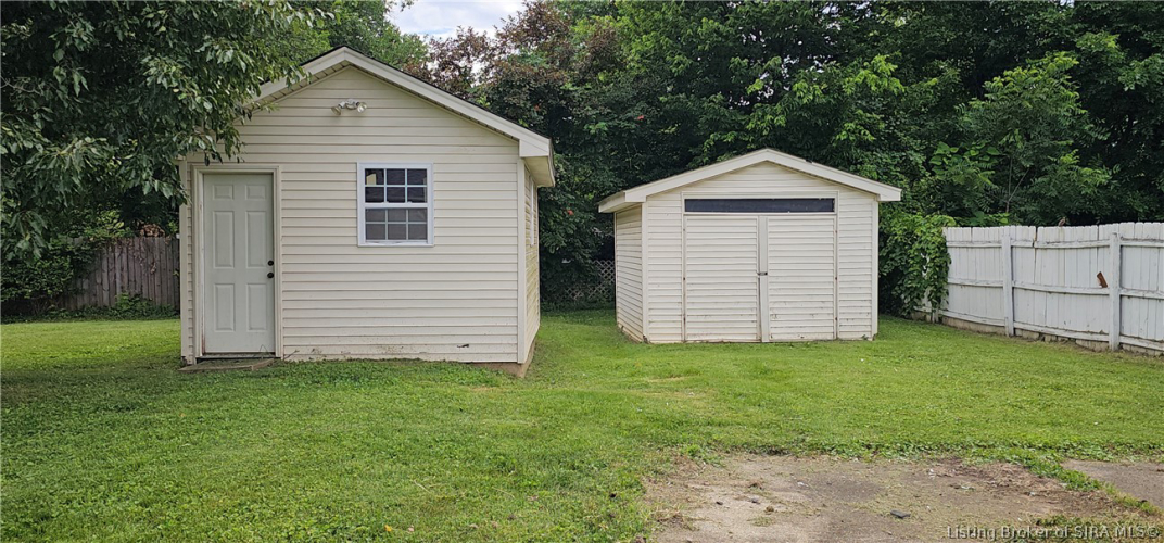 Listing Image 32