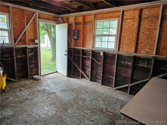 Listing Image 38