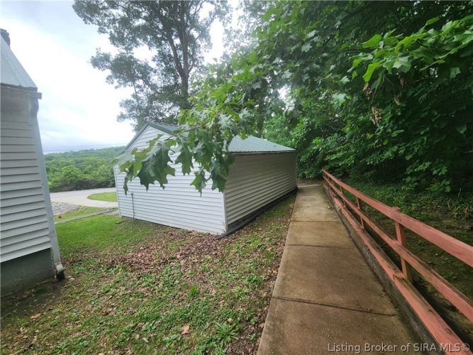 Listing Image 16