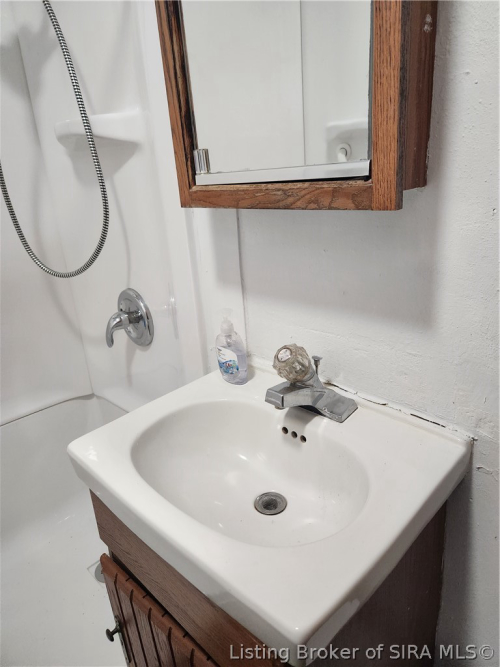 Listing Image 28