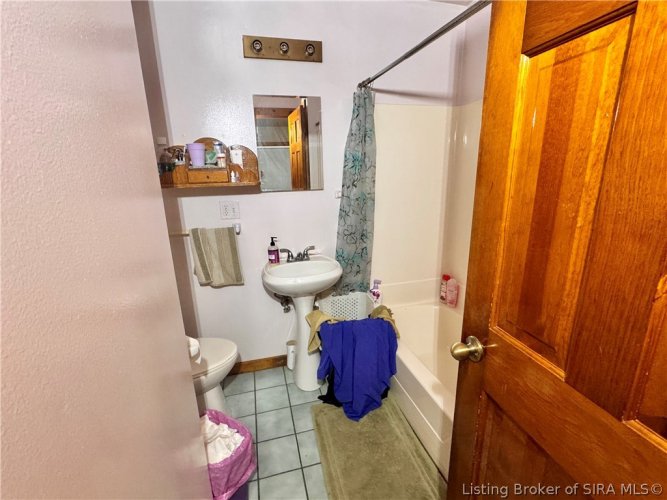 Listing Image 21