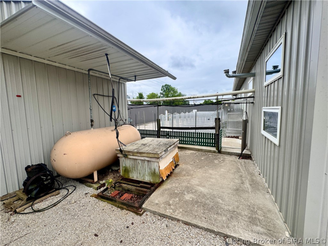 Listing Image 50