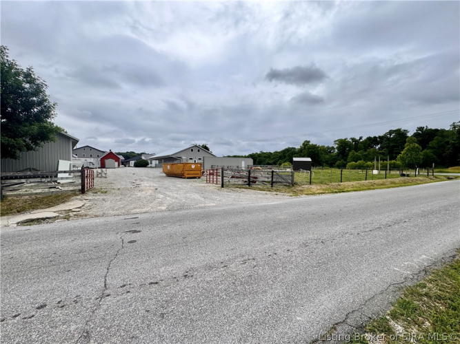 Listing Image 8
