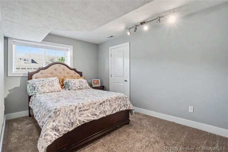 Listing Image 45