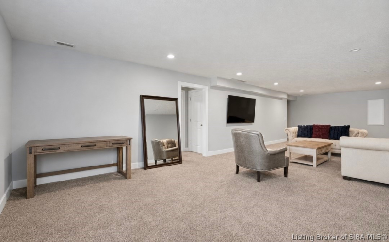 Listing Image 52