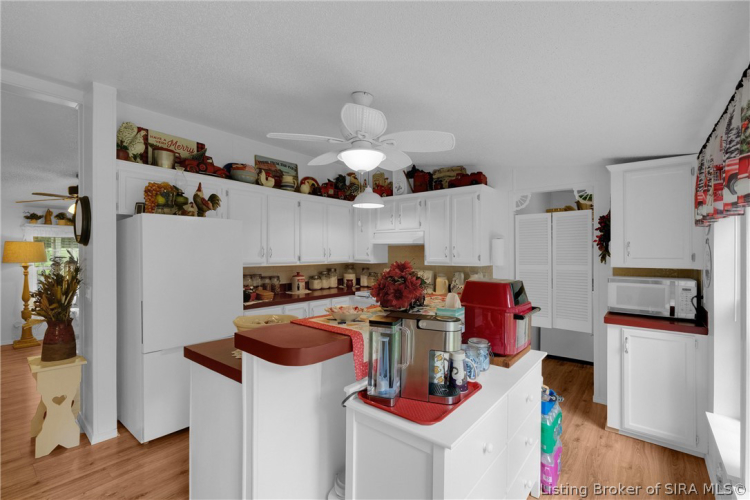 Listing Image 25