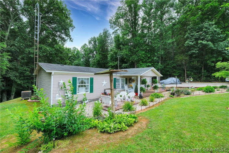 Listing Image 4