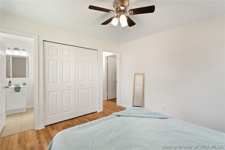 Listing Image 33