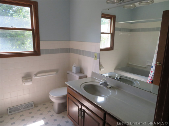 Listing Image 23