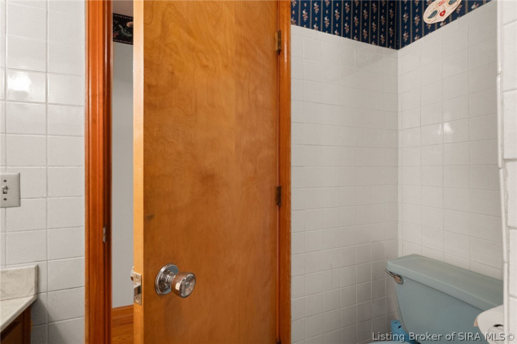 Listing Image 53