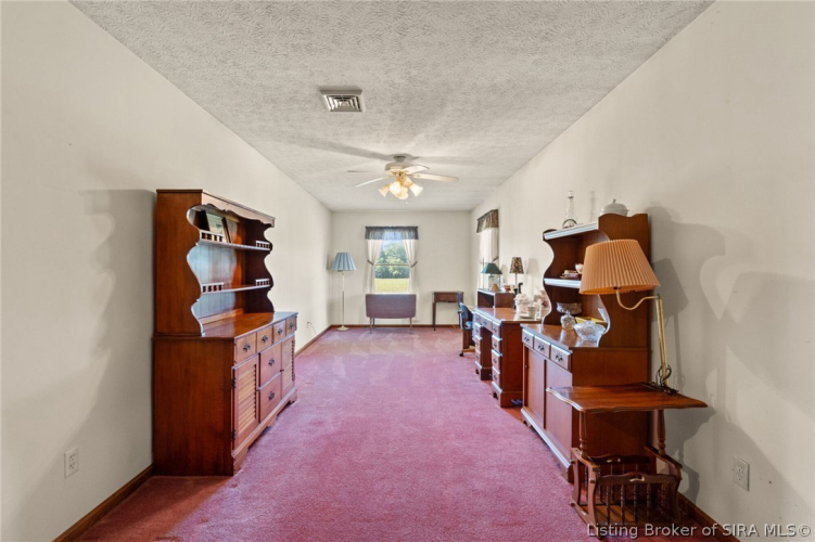 Listing Image 64