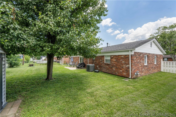 Listing Image 24