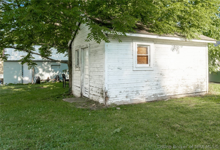 Listing Image 5