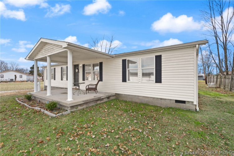 Listing Image 3