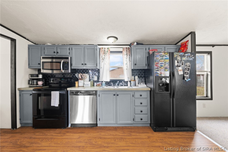 Listing Image 22