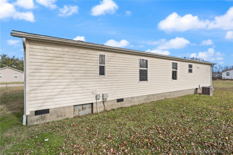 Listing Image 40