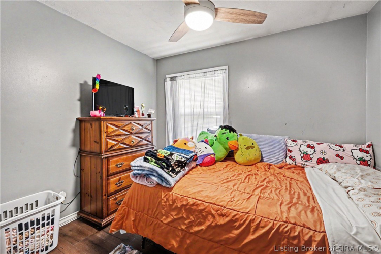 Listing Image 13