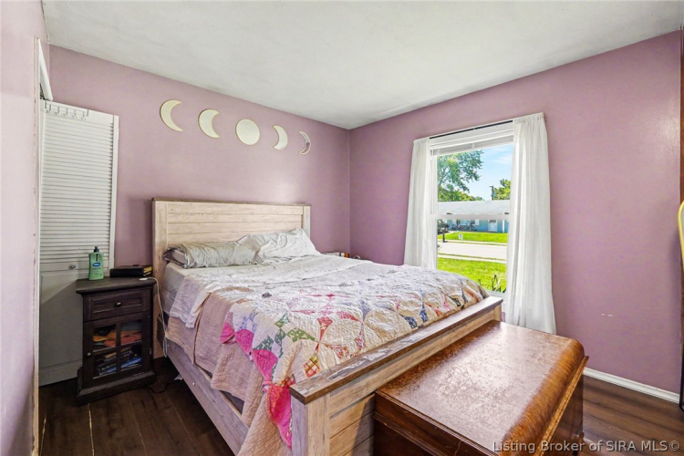 Listing Image 14