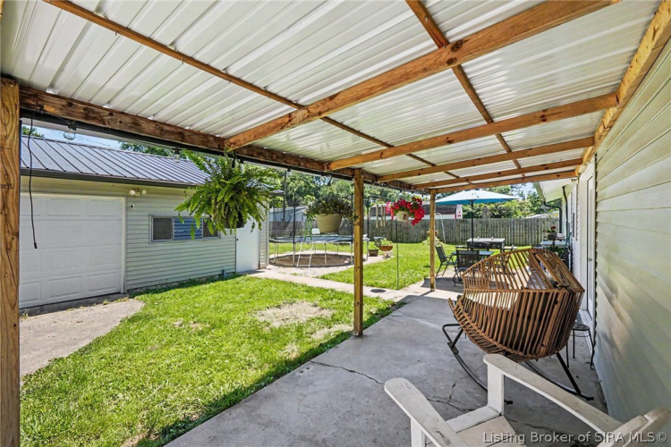 Listing Image 19
