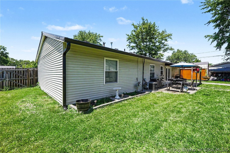 Listing Image 20