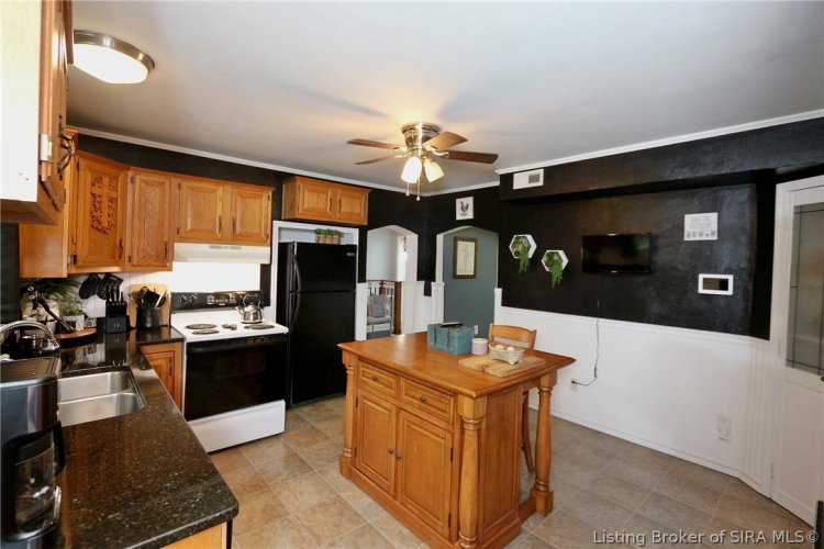 Listing Image 16