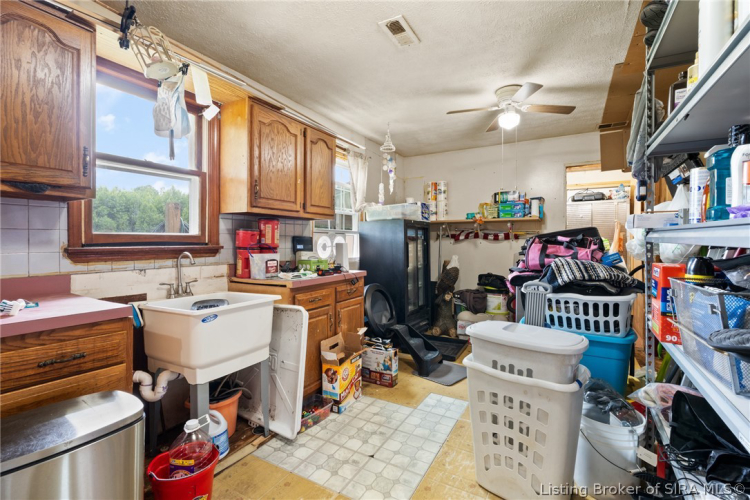 Listing Image 45