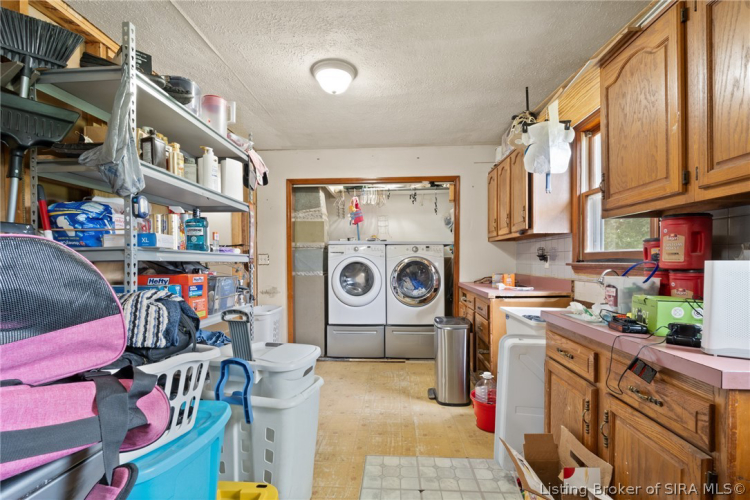 Listing Image 46