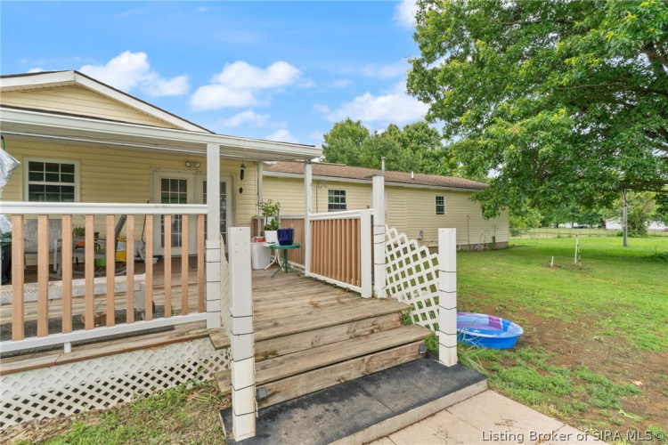 Listing Image 9