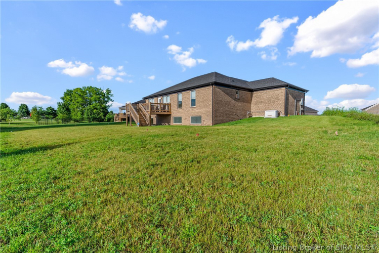 Listing Image 42